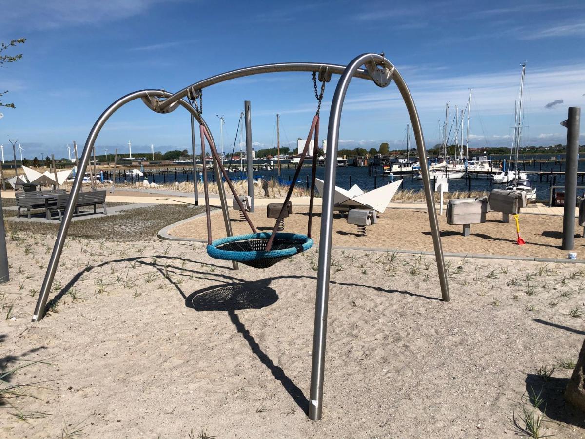 2Zi-Ferienwohnung Am Suedstrand Mit Eigenem Parkplatz Perfekt Fuer Familie Burgtiefe auf Fehmarn Ngoại thất bức ảnh